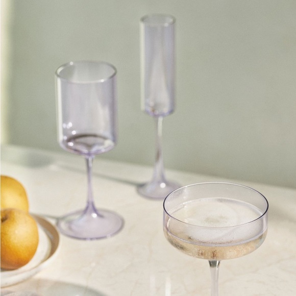 Lilac Morgan Glass Flutes - Picture 4 of 16